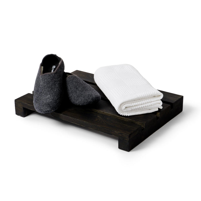 duckboard apartment - dark oak