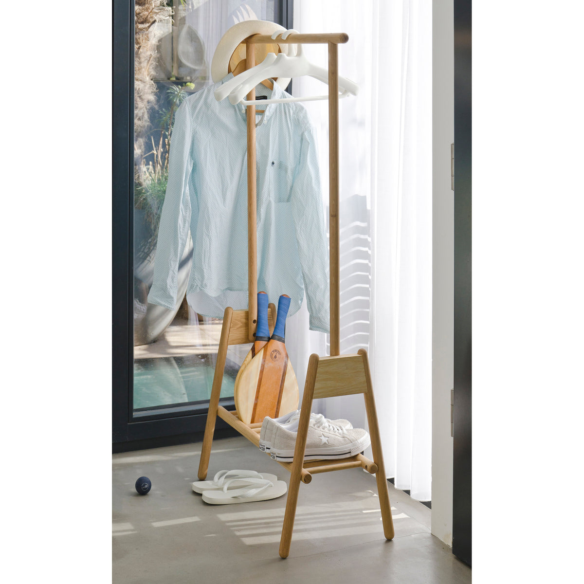 clothes rail hang up - oak