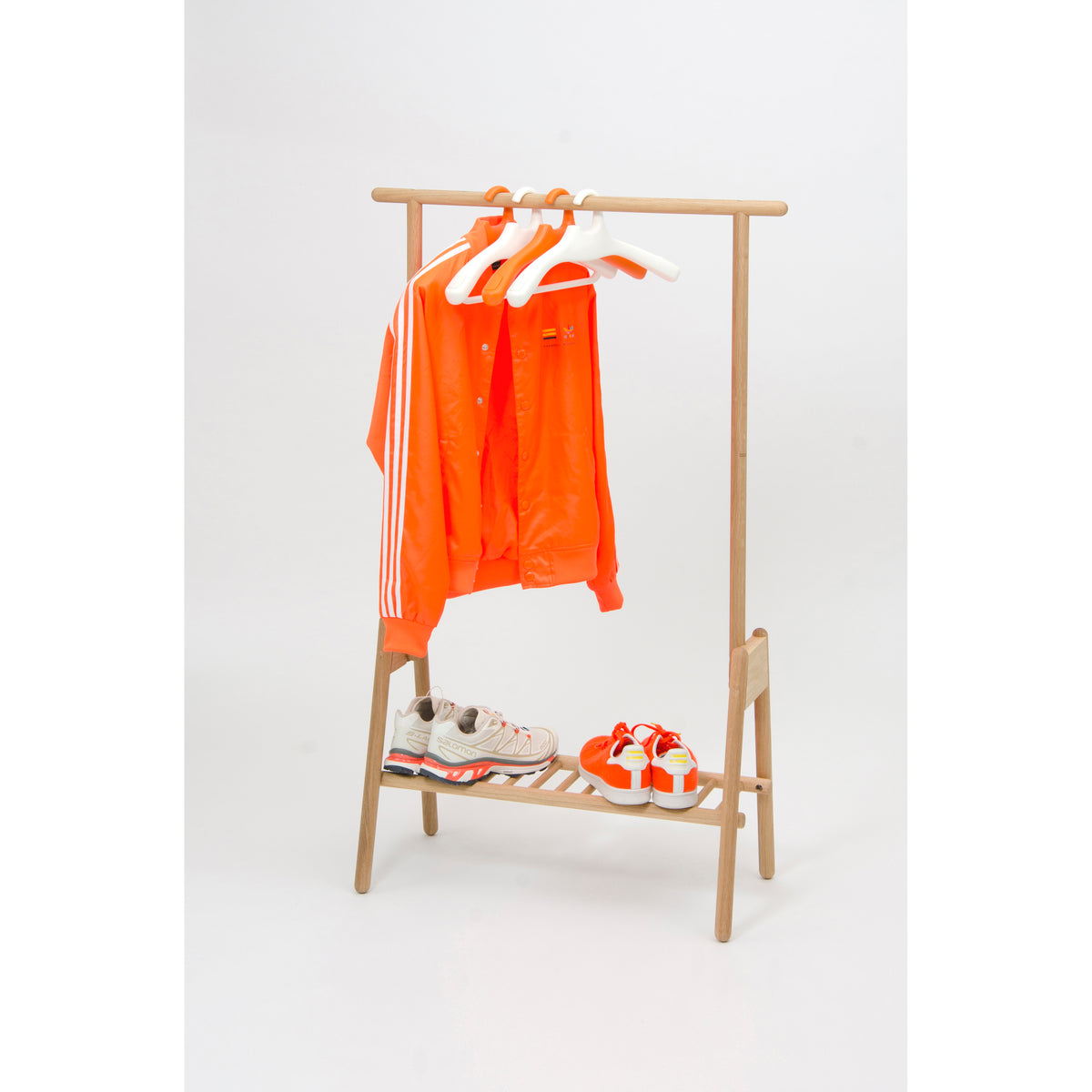 clothes rail hang up - oak