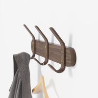 'Left hook' walnut