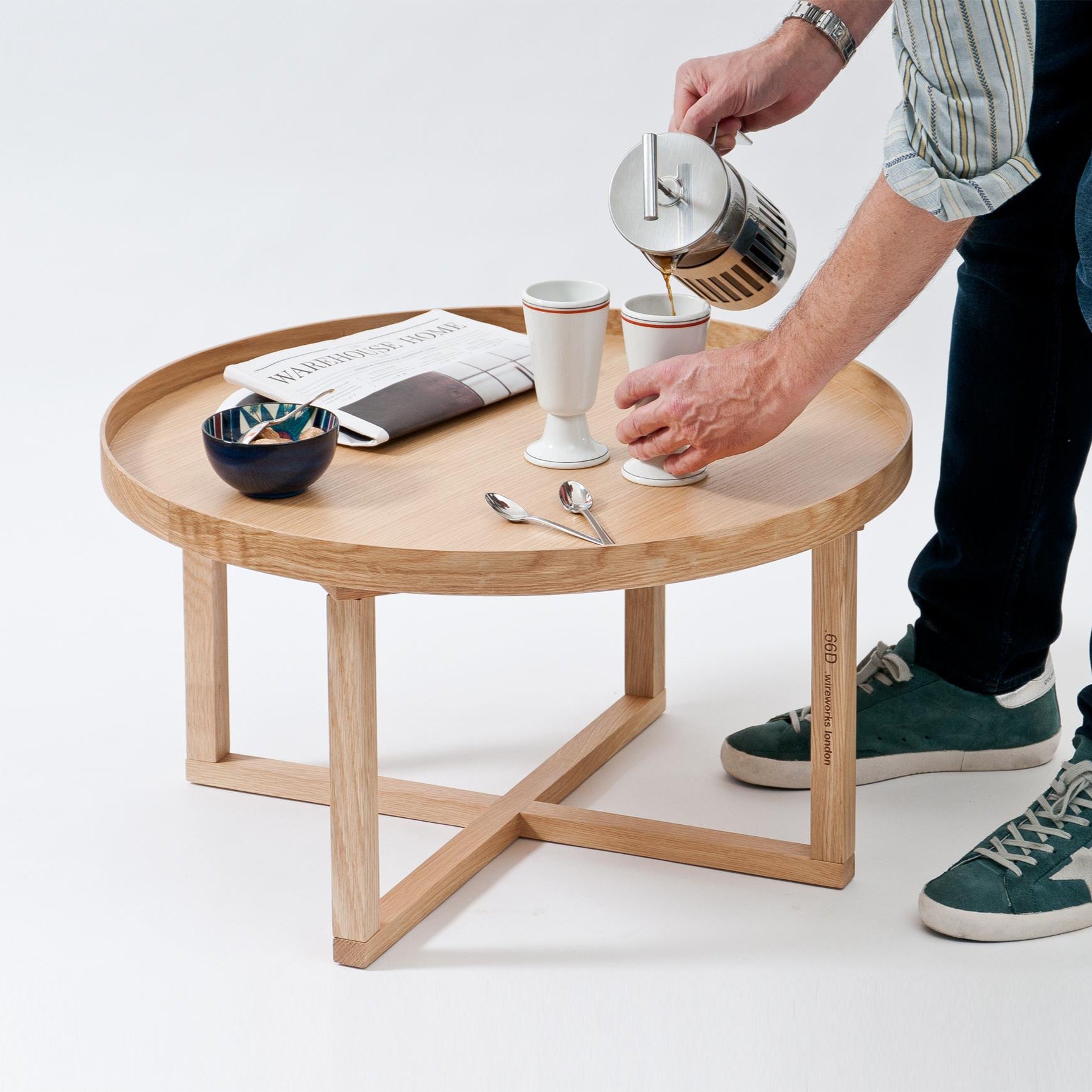 round table 66D - oak – Wireworks