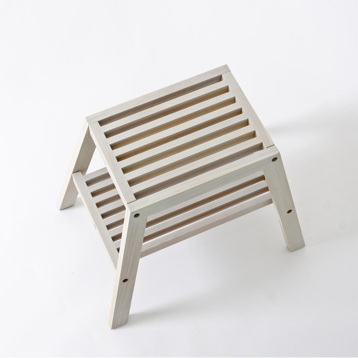 Stool seat oyster white