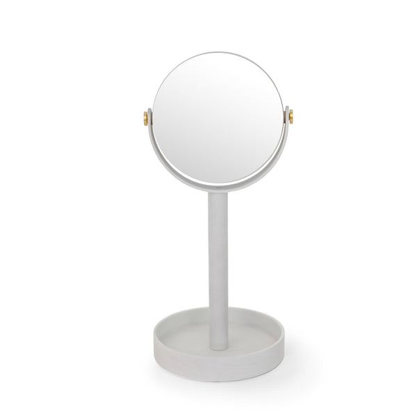 magnify mirror close up - oyster